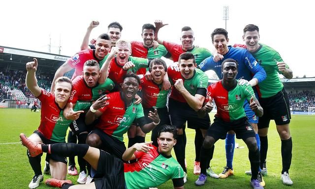 稳定军心的 稳定军心的