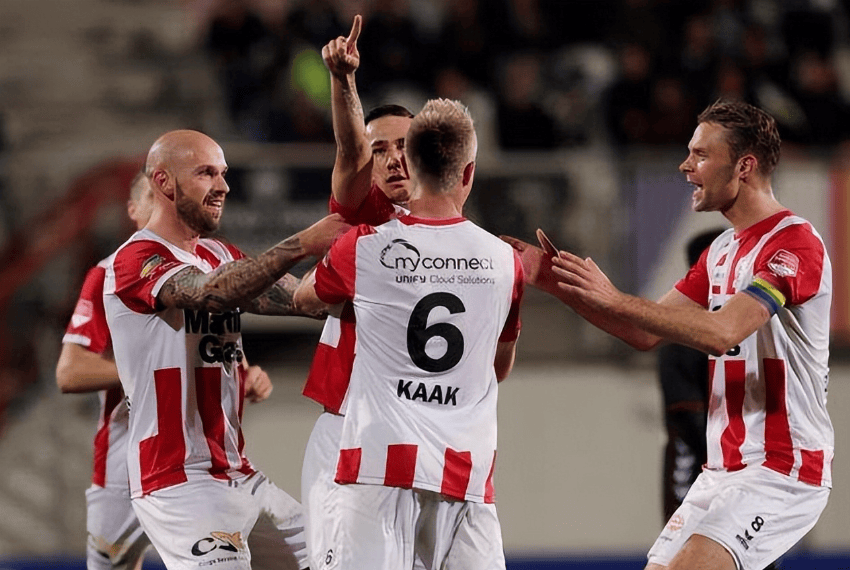 宣布签下德 宣布签下德